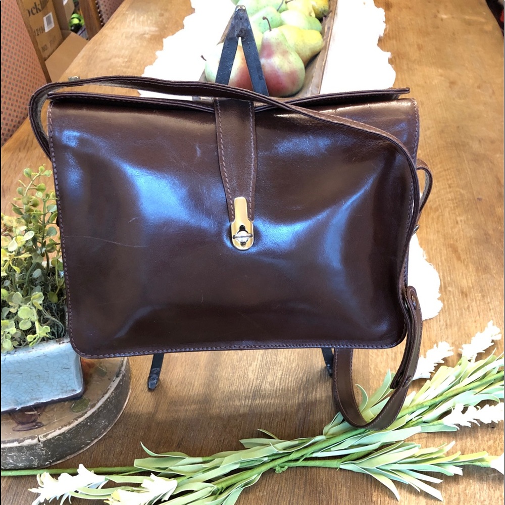 Vintage retro Italian leather handbag